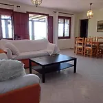 Encantador Cortijo Con Piscina Privada Y Vista Al Mar