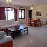 Encantador Cortijo Con Piscina Privada Y Vista Al Mar