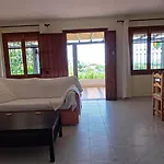 Encantador Cortijo Con Piscina Privada Y Vista Al Mar