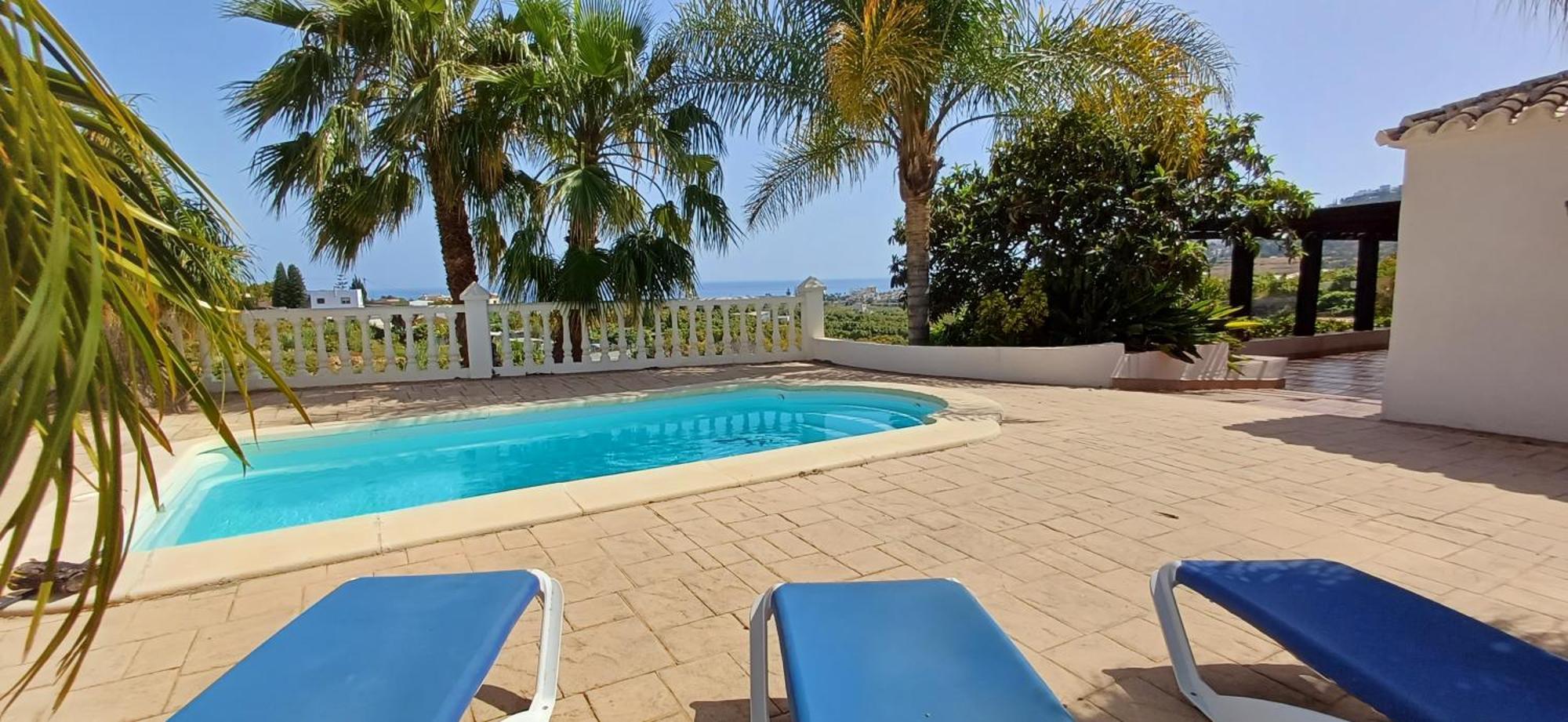 Encantador Cortijo Con Piscina Privada Y Vista Al Mar